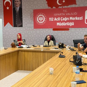 Aile ve Nüfusun 10. Yılı etkinlikleri kapsamında, Sosyal Hizmet Merkezimiz tarafından 112 Acil Sağlık Hizmetleri personeline yönelik "Kumar Bağımlılığı" konulu bilgilendirme eğitimi düzenlendi. - fotoğraf 3