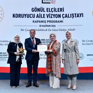 Emine Erdoğan Hanımefendi ve Bakanımız Göktaş "Gönül Elçileri Koruyucu Aile Vizyon Çalıştayı Kapanış Programı"na katıldı - fotoğraf 29