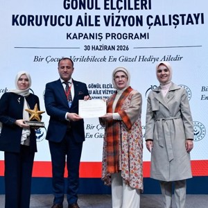 Emine Erdoğan ve Bakanımız Göktaş "Gönül Elçileri Koruyucu Aile Vizyon Çalıştayı Kapanış Programı"na katıldı - fotoğraf 29