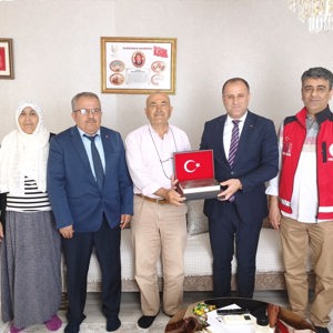 Babalar Günü vesilesiyle aziz şehidimiz Abdurrahman DURSUN’un kıymetli babası Halil DURSUN’u ziyaret ettik. - fotoğraf 4
