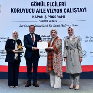 Şanlıurfa'ya Geçici Koruyucu Aile Hizmeti Özel Ödülü - fotoğraf 1
