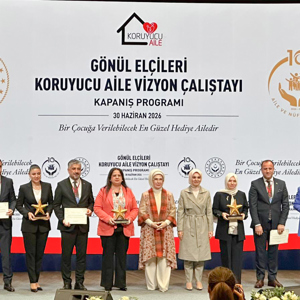 Koruyucu Aile Hizmetinde Koordinasyon ve Süreç Yönetimi Başarı Ödülü - fotoğraf 1