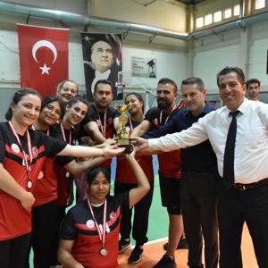 Personel Voleybol Turnuvasında Şampiyon Yıldırım Sosyal Hizmet Merkezi - fotoğraf 5