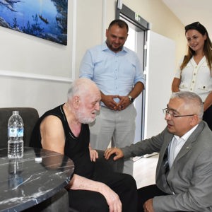  İl Müdürümüz Faruk Uysal, Mustafakemalpaşa Yeni Yaşam Huzurevi'nde Büyüklerimizle Bir Araya Geldi - fotoğraf 4