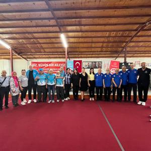 Yaş Alıyoruz, Sahalarda Parlıyoruz Sloganıyla Huzurevleri Arasında Bocce Turnuvası Düzenlendi. - fotoğraf 1