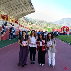 Koruyucu Aile Hizmet Modeli Tanıtım Standını Sayın Valimiz Cevdet ATAY Ziyaret Etti - fotoğraf 20