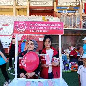 Koruyucu Aile Hizmet Modeli Tanıtım Standını Sayın Valimiz Cevdet ATAY Ziyaret Etti - fotoğraf 16