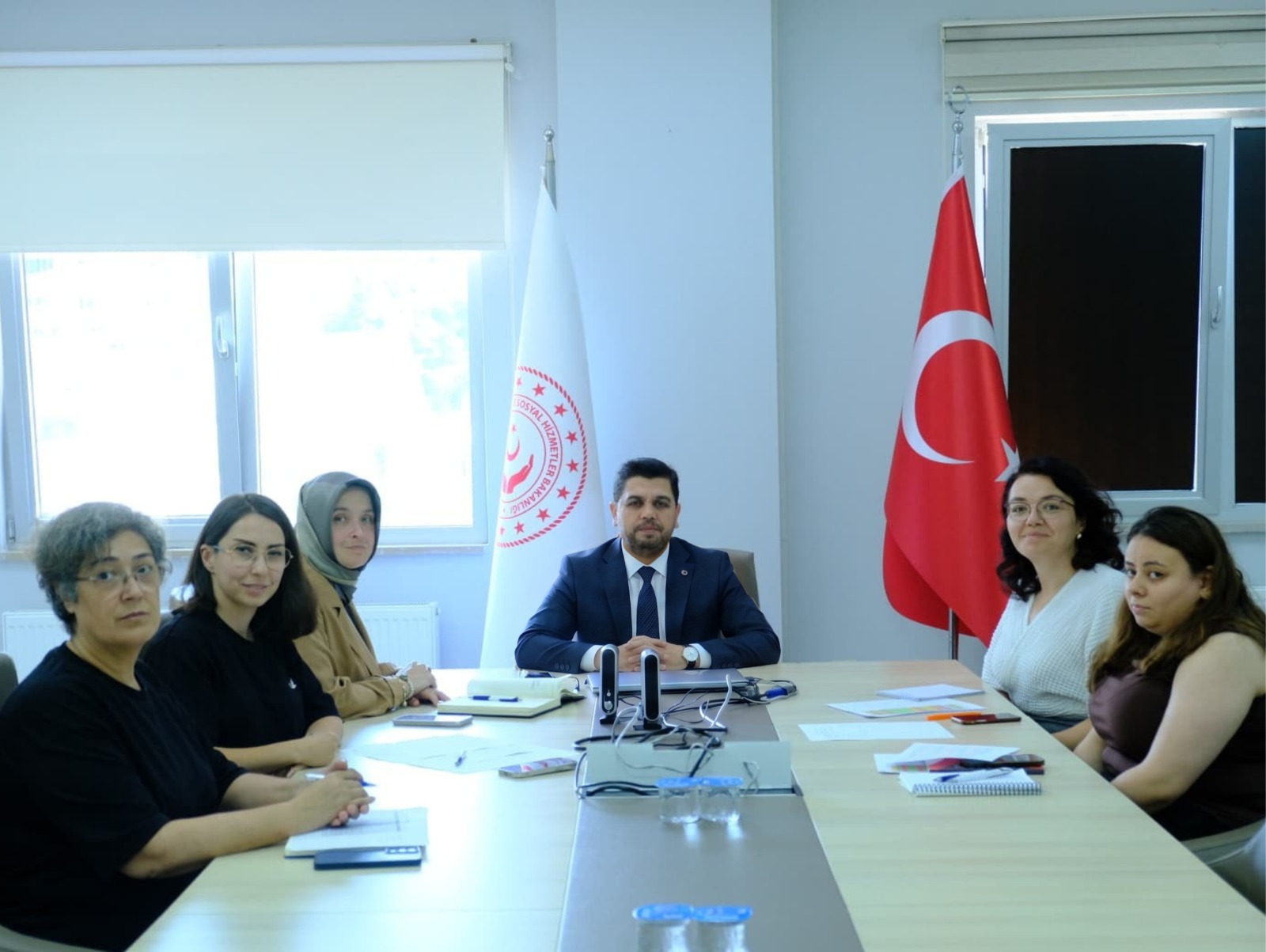İl Müdürümüz Sayın Ender YANIK, Kadın Hizmetleri Birimi ile Değerlendirme Toplantısı Gerçekleştirdi.