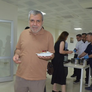 İl Müdürümüz Sayın Bilal Erdoğan; İl Müdürlüğü ve Afyonkarahisar Sosyal Hizmet Merkezi Personeline Aşure İkramında Bulundu. - fotoğraf 4