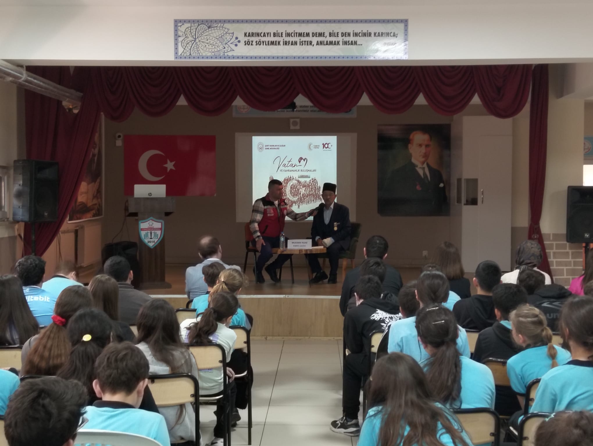Piraziz 15 Temmuz Şehitler Ortaokulu’nda Vatan ve Kahramanlık Buluşmaları Programı Düzenlendi