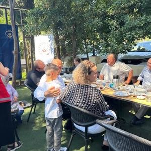 Akhisar’da 30 Haziran Koruyucu Aile Günü Kapsamında Kahvaltı Programı Gerçekleştirildi - fotoğraf 1
