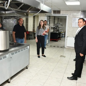 İl Müdürümüz Mustafa TOSUNOĞLU, Kars Huzurevi Yaşlı Bakım ve Rehabilitasyon Merkezi Müdürlüğünü ziyaret etti. - fotoğraf 1