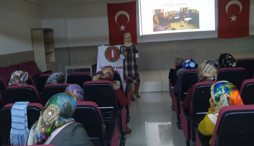 Kale İlkokulu’nda Ebeveyn Okulu Kurs Programı Devam Ediyor