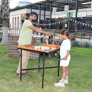 Açık Hava Film Gösteriminde Ailelerimiz ve Çocuklarımızla Bir Araya Geldik - fotoğraf 4