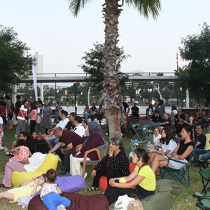 Açık Hava Film Gösteriminde Ailelerimiz ve Çocuklarımızla Bir Araya Geldik - fotoğraf 6
