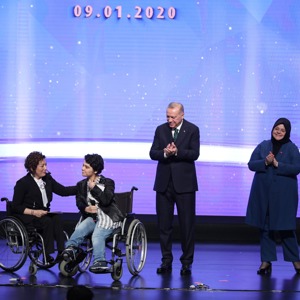 Cumhurbaşkanı Erdoğan ve Bakan Selçuk, Engelli Vatandaşlarımızın ve Devlet Korumasından Yararlanmış Gençlerimizin Kamu Kurumlarına Yerleştirilmesi Törenine Katıldı - fotoğraf 7