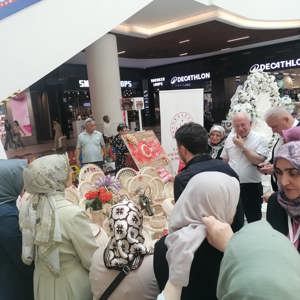 Şehit Yakınlarımızın Eserleri “Sanata Yolculuk” Sergisinde Sanatseverlerle Buluştu - fotoğraf 4