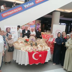 Şehit Yakınlarımızın Eserleri “Sanata Yolculuk” Sergisinde Sanatseverlerle Buluştu - fotoğraf 13