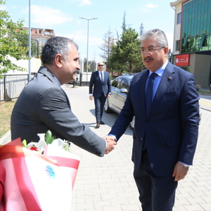 Sayın Valimiz Dr. Erdinç Yılmaz’dan İl Müdürlüğümüze Ziyaret - fotoğraf 1