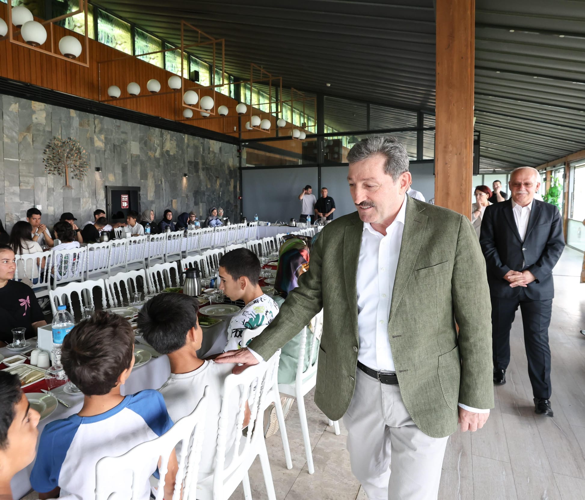 Başarılı Çocuklarımız Vali Orhan Tavlı ve Başkan Halit Doğan ile Bir Araya Geldi