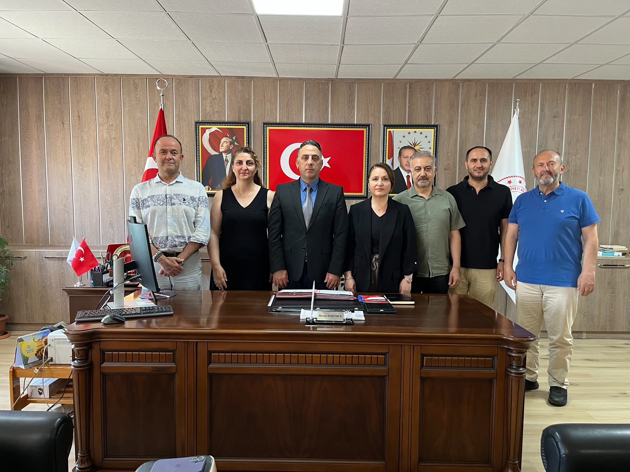 Edirne Aile ve Sosyal Hizmetler İl Müdürlüğü ile Trakya Üniversitesi Roman Dili ve Kültürü Araştırmaları Enstitüsü arasında Protokol İmzalandı.