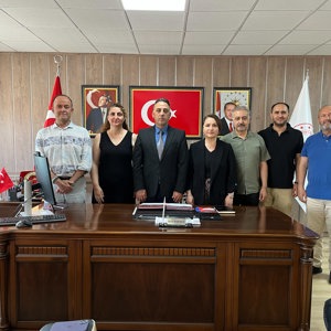 Edirne Aile ve Sosyal Hizmetler İl Müdürlüğü ile Trakya Üniversitesi Roman Dili ve Kültürü Araştırmaları Enstitüsü arasında Protokol İmzalandı. - fotoğraf 1