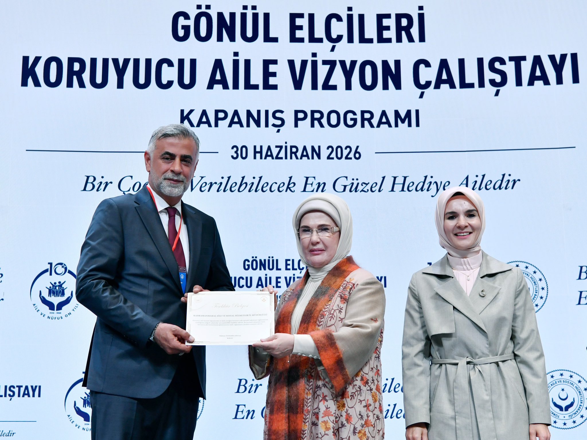 Kahramanmaraş’ın Koruyucu Aile Başarısı 4. Ödülle Taçlandı