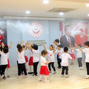 Bizim Aile Çocuk Bakımevinde Yıl Sonu Etkinliği Düzenlendi - fotoğraf 5