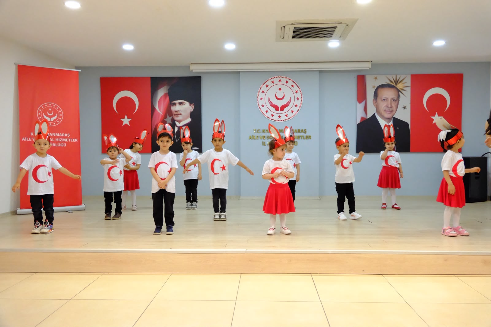 Bizim Aile Çocuk Bakımevinde Yıl Sonu Etkinliği Düzenlendi