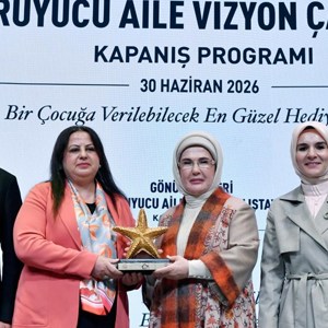 Emine Erdoğan Hanımefendi ve Bakanımız Göktaş "Gönül Elçileri Koruyucu Aile Vizyon Çalıştayı Kapanış Programı"na katıldı - fotoğraf 27