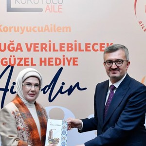 Emine Erdoğan Hanımefendi ve Bakanımız Göktaş "Gönül Elçileri Koruyucu Aile Vizyon Çalıştayı Kapanış Programı"na katıldı - fotoğraf 11