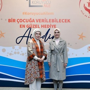 Emine Erdoğan Hanımefendi ve Bakanımız Göktaş "Gönül Elçileri Koruyucu Aile Vizyon Çalıştayı Kapanış Programı"na katıldı - fotoğraf 10