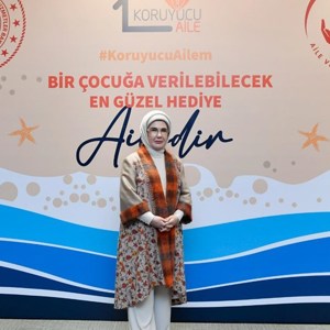 Emine Erdoğan Hanımefendi ve Bakanımız Göktaş "Gönül Elçileri Koruyucu Aile Vizyon Çalıştayı Kapanış Programı"na katıldı - fotoğraf 9