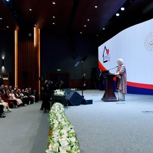 Emine Erdoğan Hanımefendi ve Bakanımız Göktaş "Gönül Elçileri Koruyucu Aile Vizyon Çalıştayı Kapanış Programı"na katıldı - fotoğraf 7