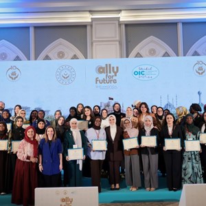 Bakanımız Göktaş, "ALLY for Future: Genç Müslüman Kadınlar Liderlik Programı"nın kapanışında konuştu - fotoğraf 5