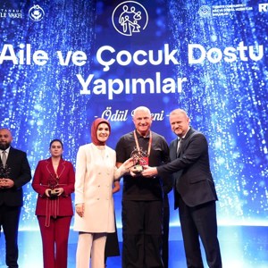 Bakanımız Göktaş, "Dijital Anafor: Ekran Bağımsızlığı Zirvesi"nde konuştu - fotoğraf 7