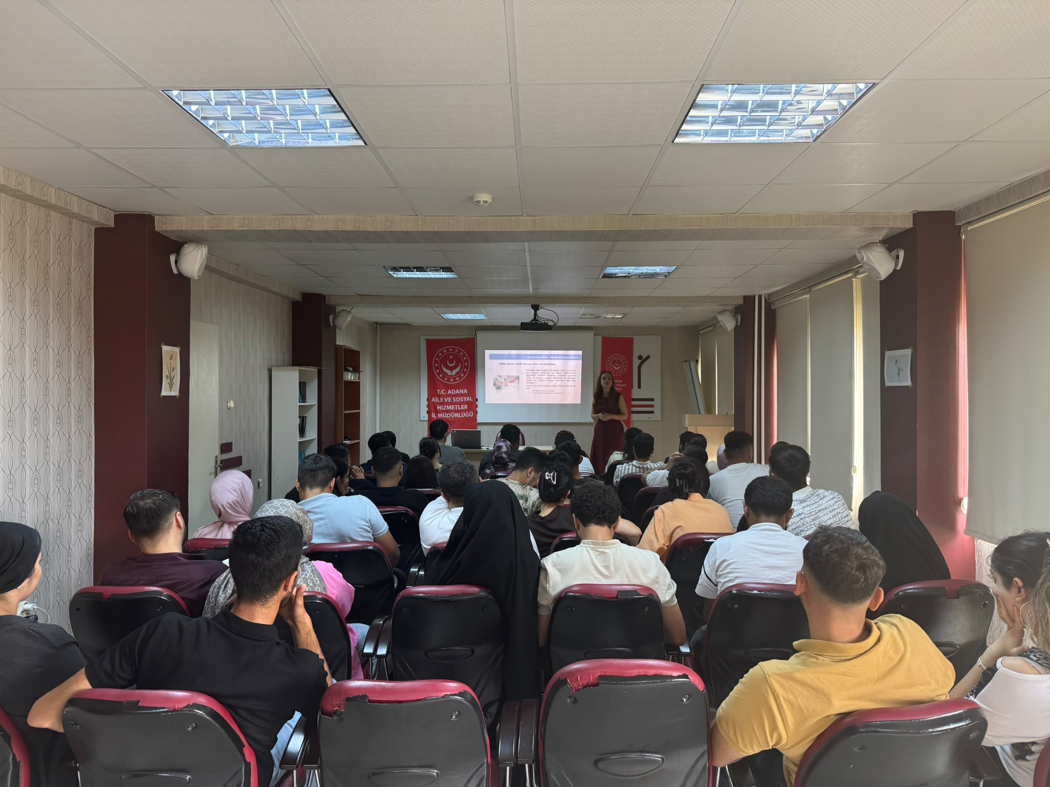 Evlenecek Gençlerin Desteklenmesi Projesi kapsamında Evlilik Kredisi Başvurusunda bulunan çiftlerimize yönelik “Evlilik Öncesi Eğitim” konulu eğitim düzenlenmiştir.