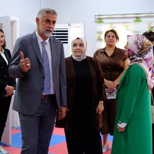Bakanlık Heyetinden Bizim Aile Gündüz Bakımevi ve Çocuk Yaşam Merkezi’ne Ziyaret - fotoğraf 2
