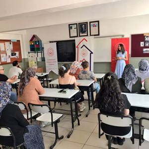 Muratlı’da Koruyucu Aile Hizmeti Tanıtım Programı Gerçekleştirildi - fotoğraf 2