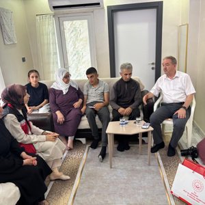 Şehidimiz Selahattin Baysoy’un kıymetli annesi Şerife Baysoy’u ziyaret - fotoğraf 2