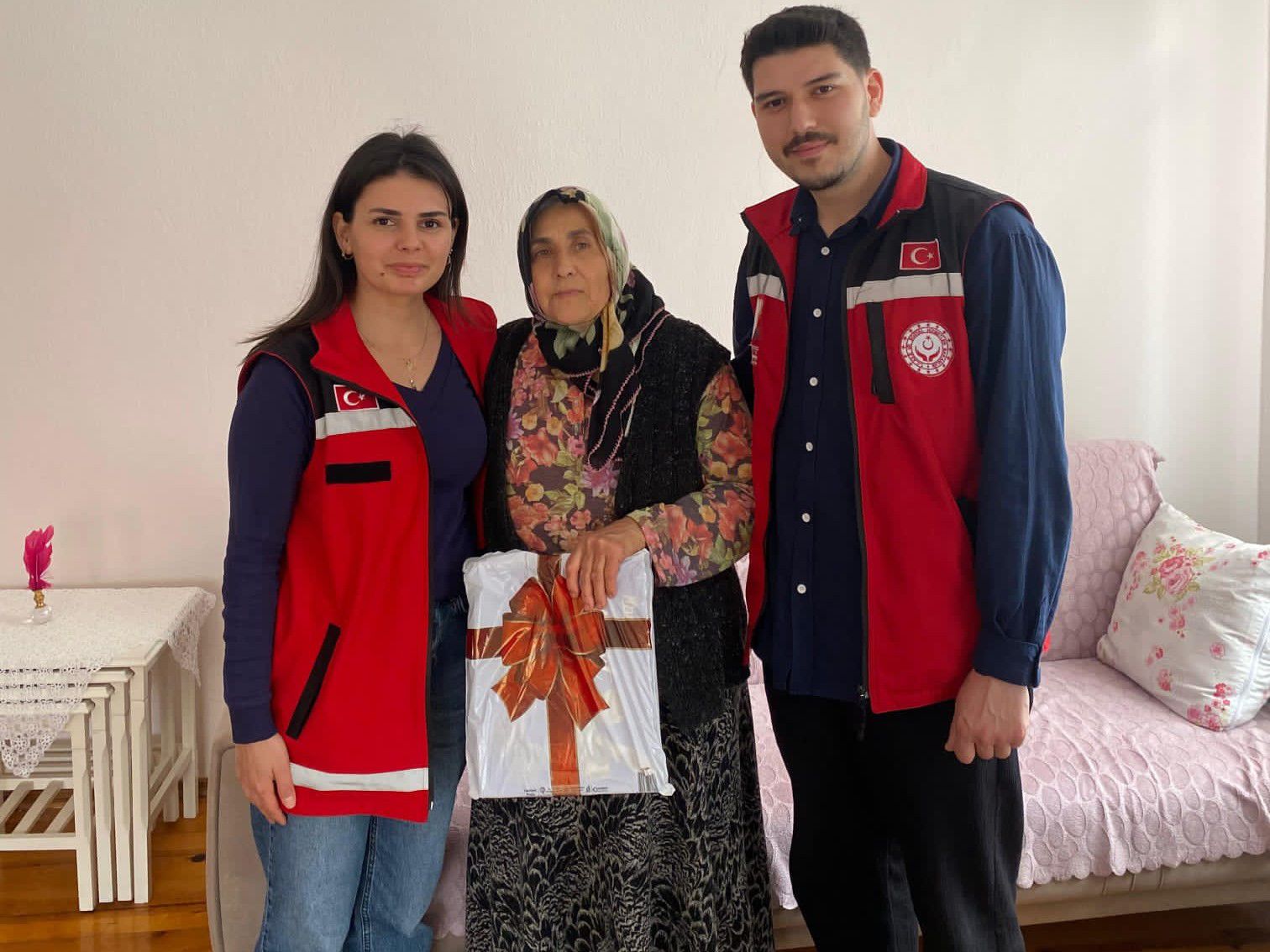 Kurban Bayramı’nda Kahraman Gazimiz Mustafa YAVUZ’un Eşine Ziyaret