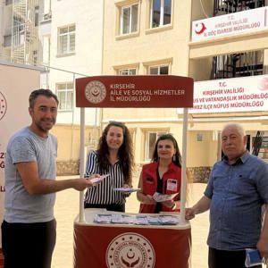 Sevgiyle büyüyen her çocuk, geleceğe umutla bakar. - fotoğraf 1