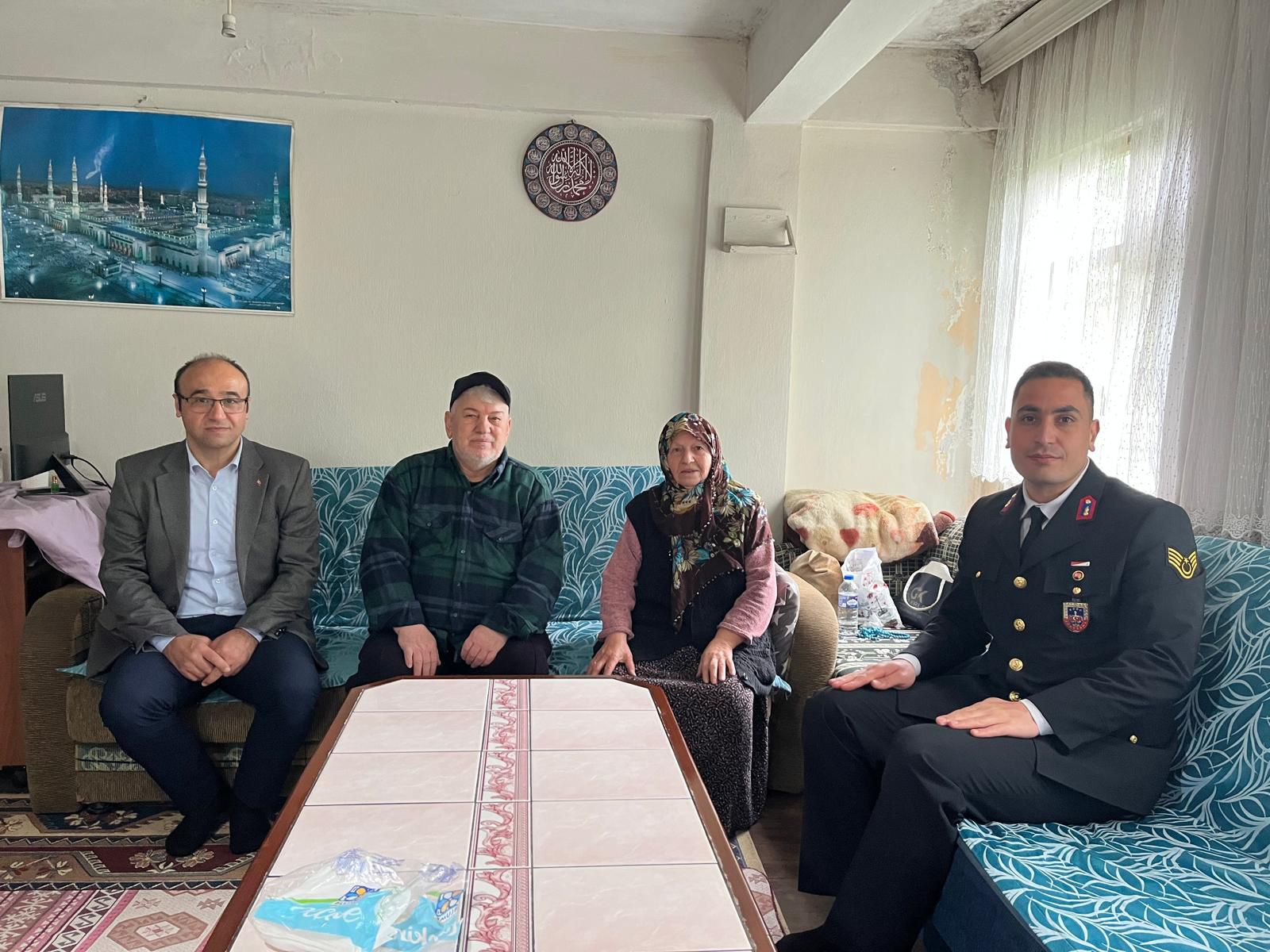Kurban Bayramı vesilesiyle Kahraman Gazimiz Cafer ÇAYLAKOĞLU'yu ziyaret ederek bayramını tebrik ettik.
