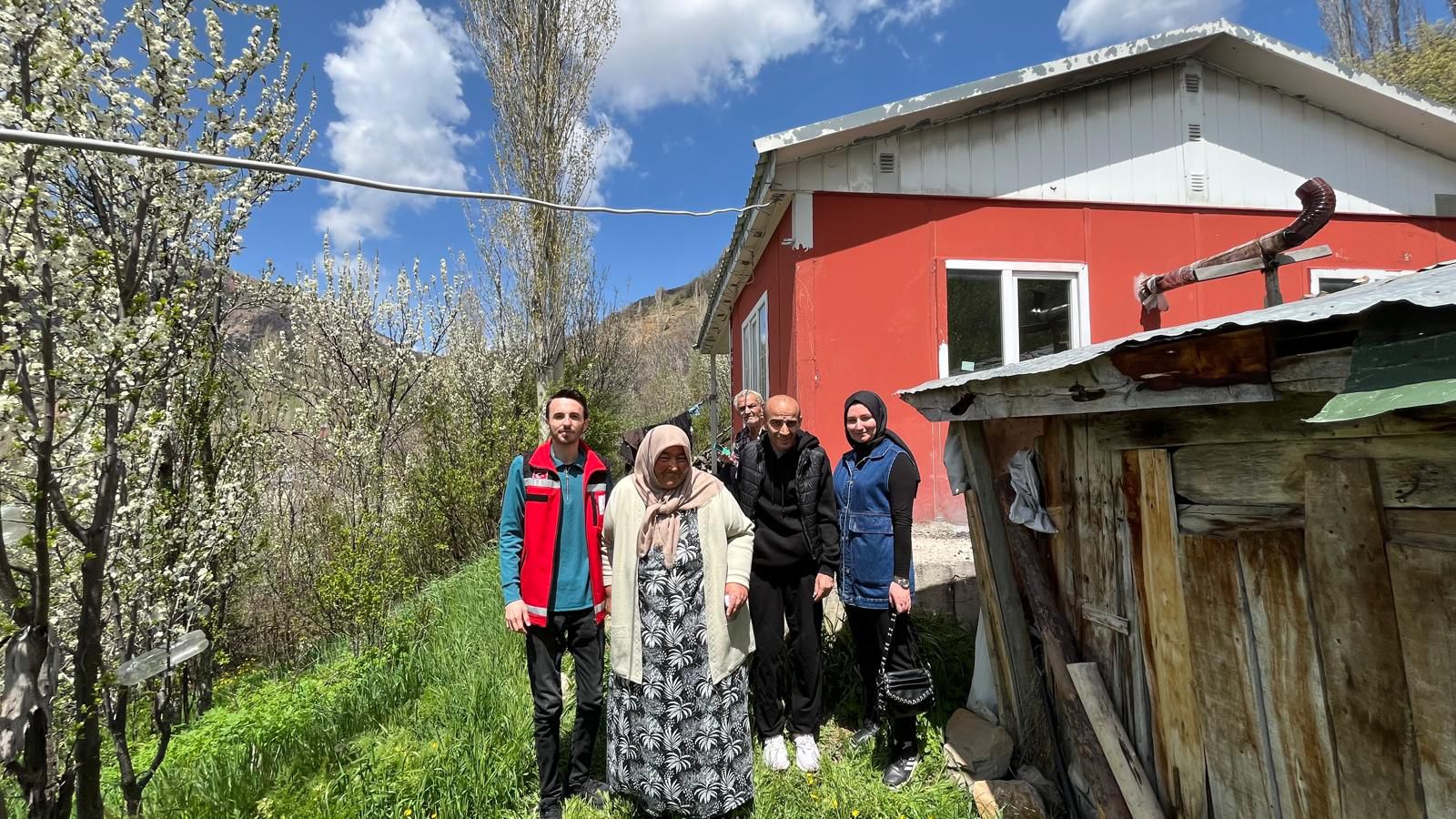 Engelliler Haftası'nda Anlamlı Ziyaret: Anne ve Oğlu Köy Hasretini Giderdi