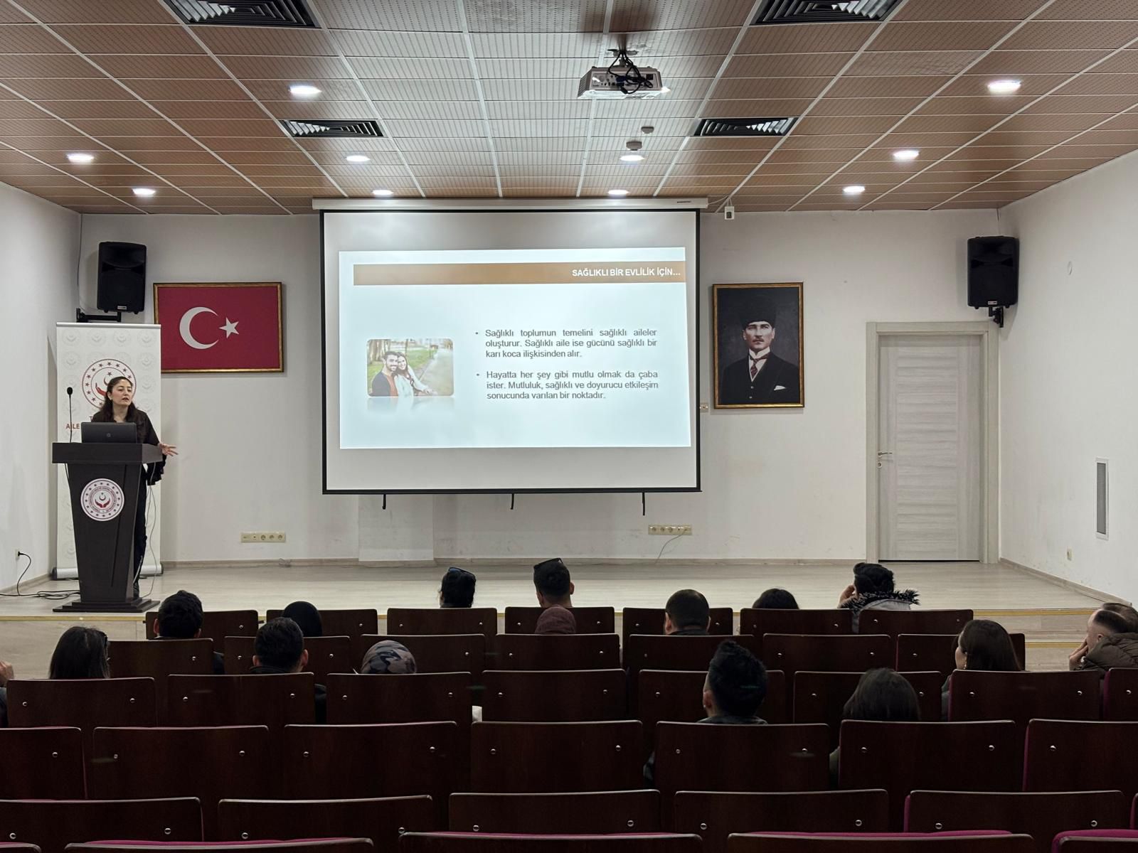 Evlilik Kredisinden Yararlanan Çiftlere Evlilik Öncesi Eğitim Verildi