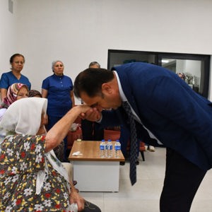 Aydın Milletvekilimiz Sayın Seda Sarıbaş ile Aydın Büyükşehir Belediye Başkanımız Sayın Özlem Çerçioğlu, Aydın Huzurevi Yaşlı Bakım ve Rehabilitasyon Merkezi Müdürlüğümüzü Ziyareti - fotoğraf 5