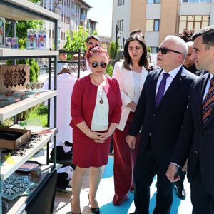 Geleneksel El Sanatları Tasarım Merkezi Projesi Kapanış Sergisi Düzenlendi - fotoğraf 4