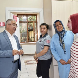 İl Müdürümüz Faruk Uysal’dan İlk Kabul Bursa Çocuk Evleri Sitesine Ziyaret - fotoğraf 3