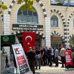 15 Temmuz Şehit ve Gazilerimiz Anısına Hutbe Okunarak Aşure İkramında Bulunuldu - fotoğraf 2