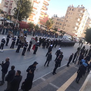 Suriye Rasulayn'da Şehit Düşen P. Uzm. Onb. Halil Karakoç ve Asb. Kd. Sinan Çvş. Sinan Köse 'yi Son Yolculuğuna Uğurladık - fotoğraf 3